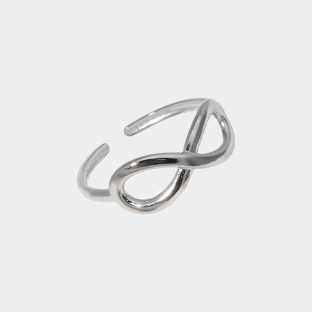 Anillo de infitino plateado